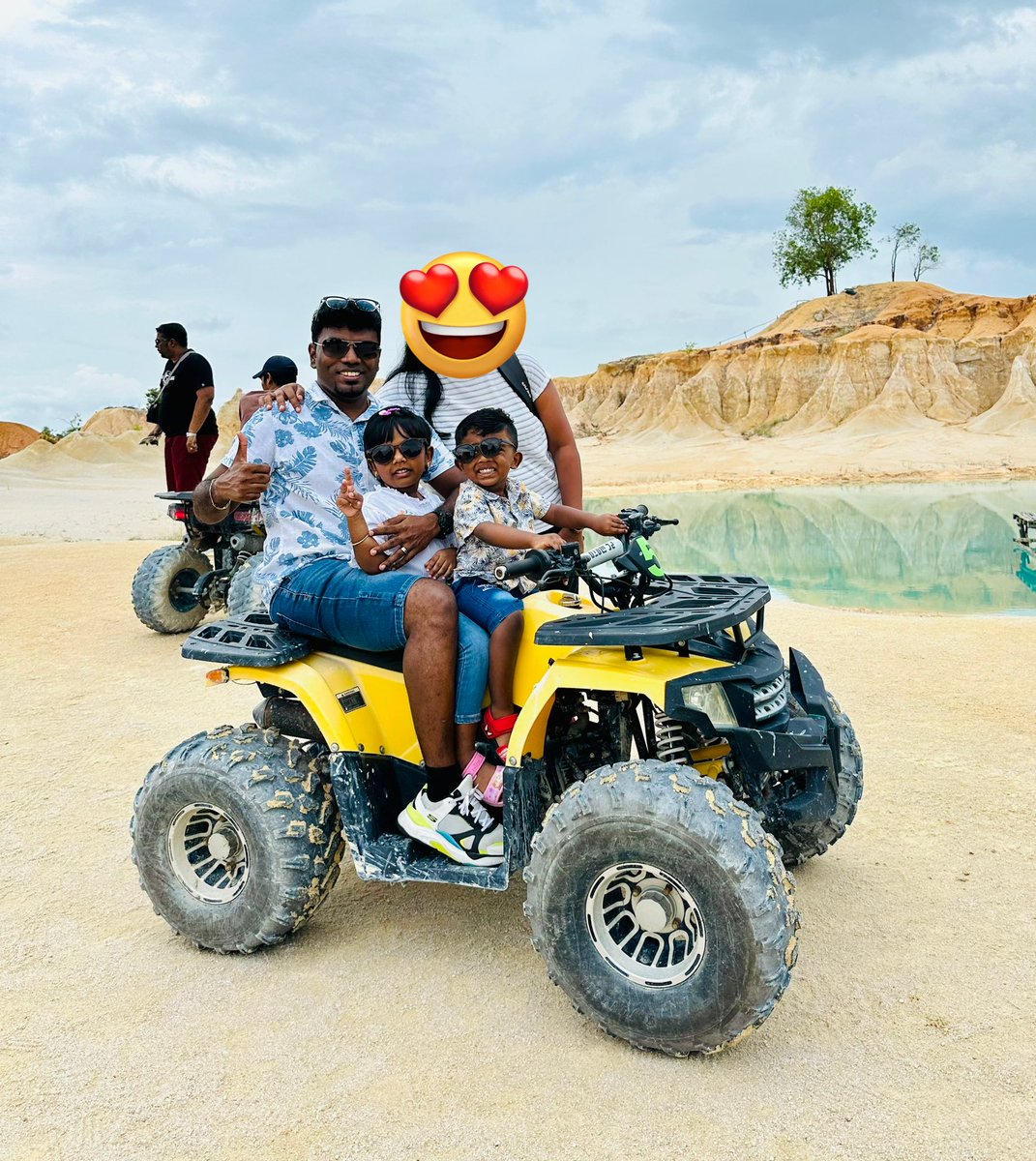 aandrewz's tweet photo. Holiday Pics - Blue Lake, Bintan - Indonesia ๐ฎ๐ฉ ๐๐๐ฌ๐ฌ #family #Atvfun https://t.co/jaiK2hP4pv