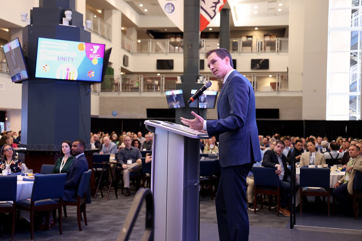 HockomockYMCA's tweet photo. We held our annual Campaign Breakfast today, a long-standing tradition at Gillette Stadium. Thank you to so many who partner with us to improve our neighborhoods and give to our Y's Reach Out Campaign to address the challenges facing our communities.  #BeCauseY #YForAll https://t.co/ODOsA593CE