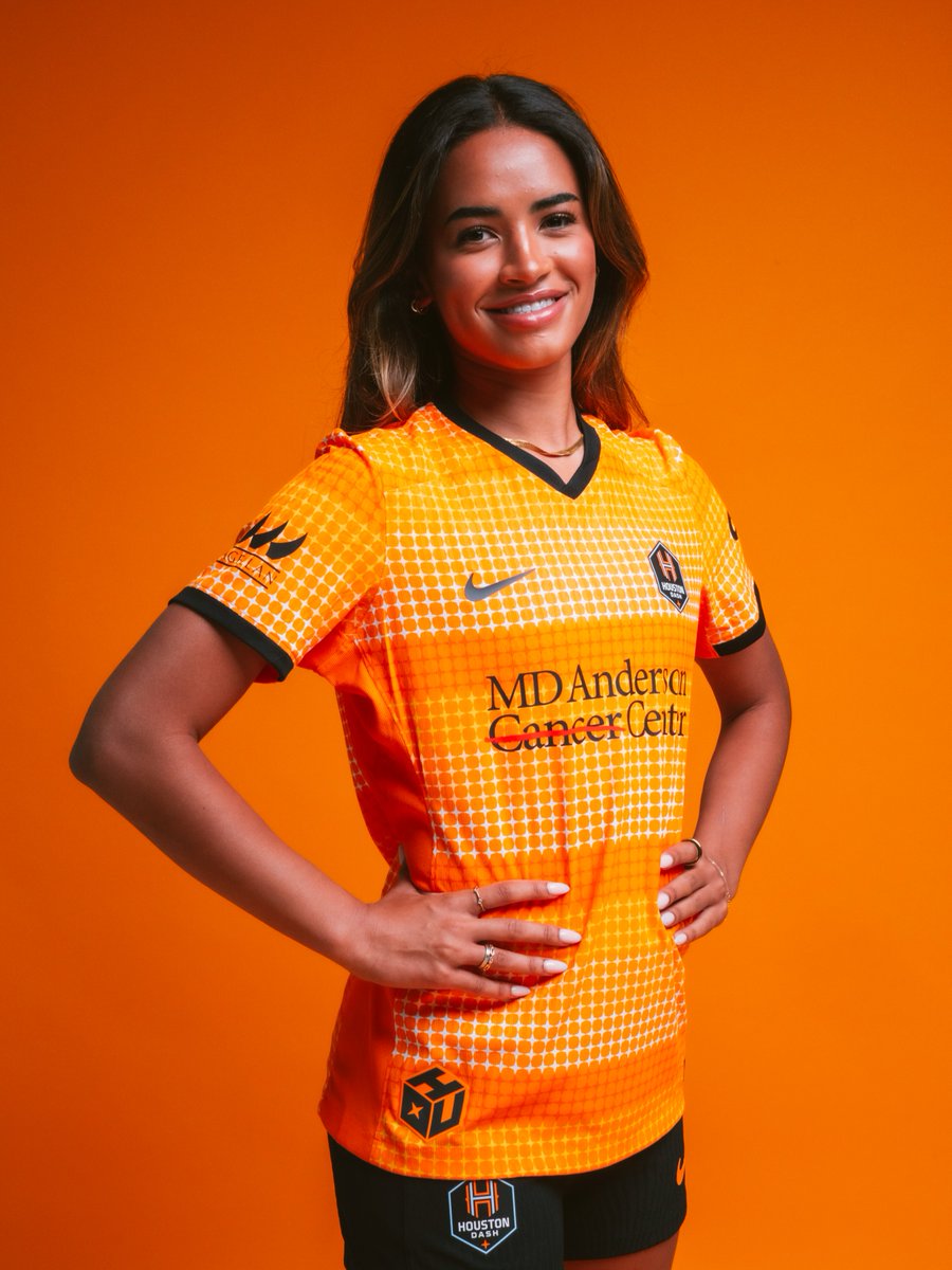 Houston Dash (@houstondash) on Twitter photo Another rookie officially on the squad ✅
We have signed 2024 NWSL draft pick <a href="/kikivanzantenn/">Kiki Van Zanten</a>!
bit.ly/3PsFOGz
#HoldItDown Another rookie officially on the squad ✅
We have signed 2024 NWSL draft pick <a href="/kikivanzantenn/">Kiki Van Zanten</a>!
bit.ly/3PsFOGz
#HoldItDown
