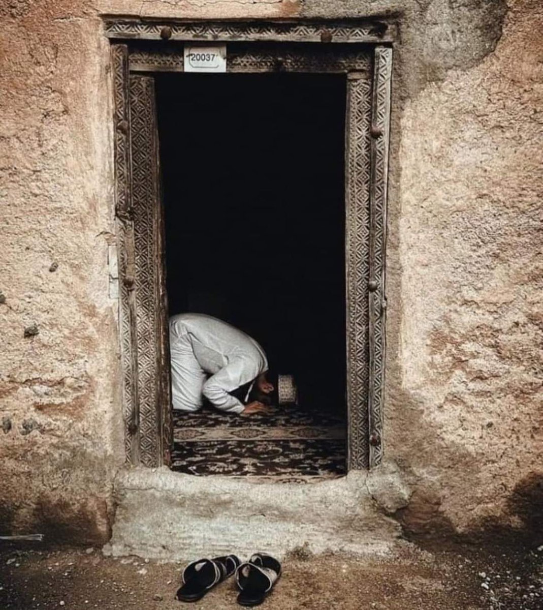 اسلام علیکم🍂 
شک نماز نیند سے بہتر ہے 🌱