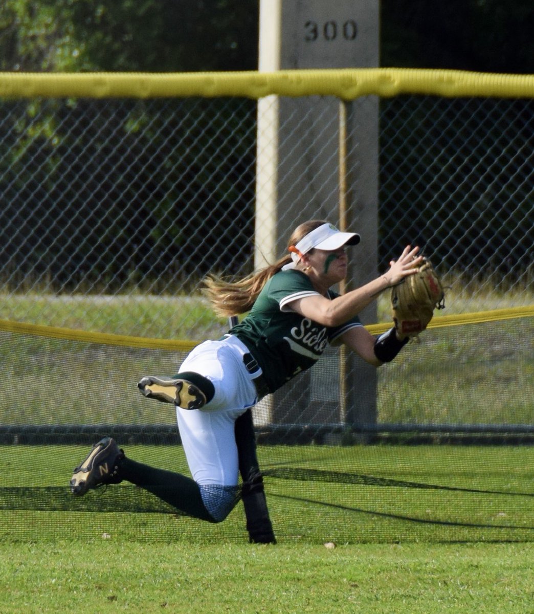 Sickles Softball tweet media