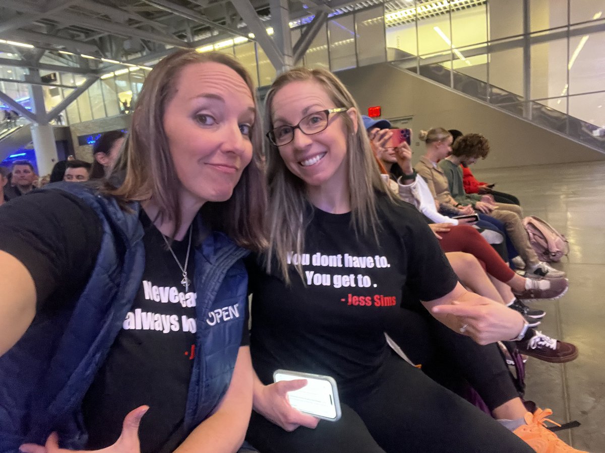 Highlight of #SHAPECleveland: Making shirts w/ Jess Simms quotes & getting a pic after her keynote!! @SHAPEAmerica @onepeloton @espn