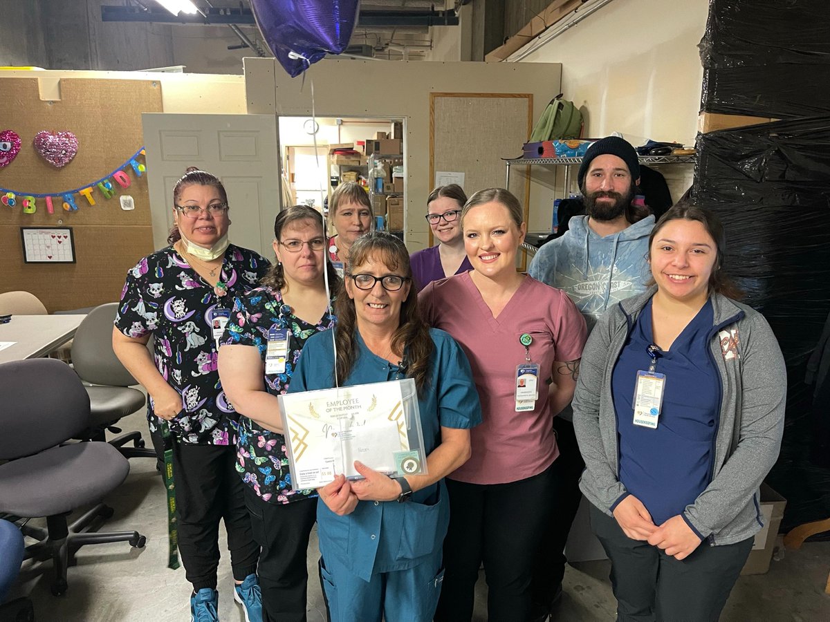 GSRMC housekeeper Naomi Weeks received the March quality award. One nominator noted that Weeks gives 'a little extra TLC and goes above and beyond to provide excellent care to our patients.” #SamHealth #BeHealthy #SamHealthJobs #BuildingHealthierCommunitiesTogether