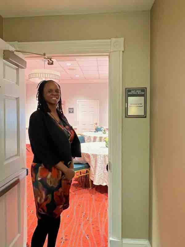 ResInnRosslyn's tweet image. All hands on deck, folks! Our first meeting after the renovation is just around the corner and we're gearing up for a fresh start. Can't wait to see everyone's smiling faces in our newly transformed space!