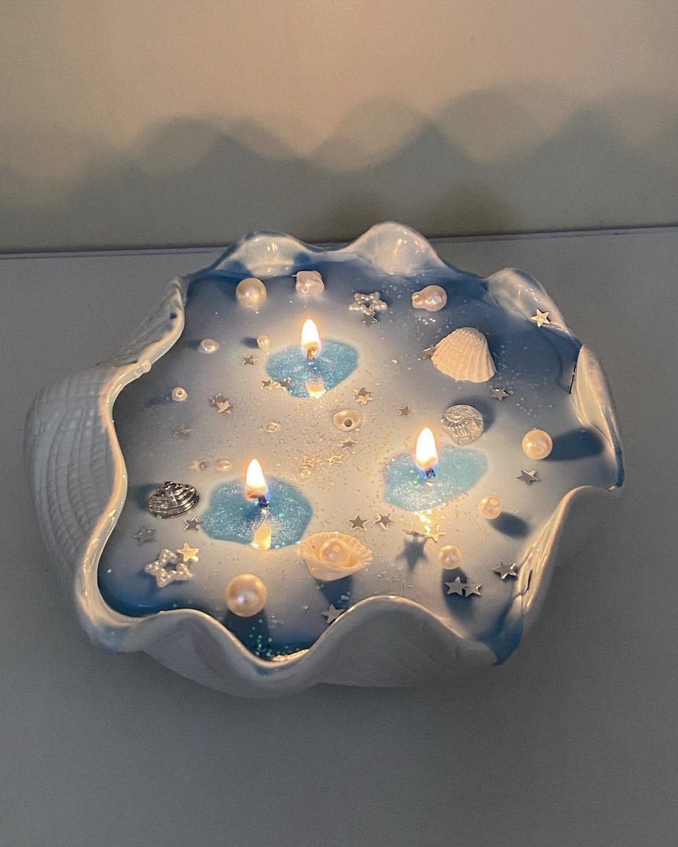 300moods's tweet photo. Shell candle 🕯️💙 https://t.co/iuB1URyYrv