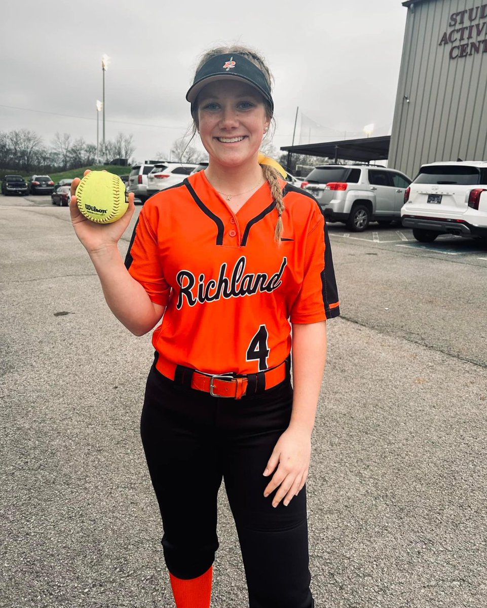 Richland High School Athletics tweet media