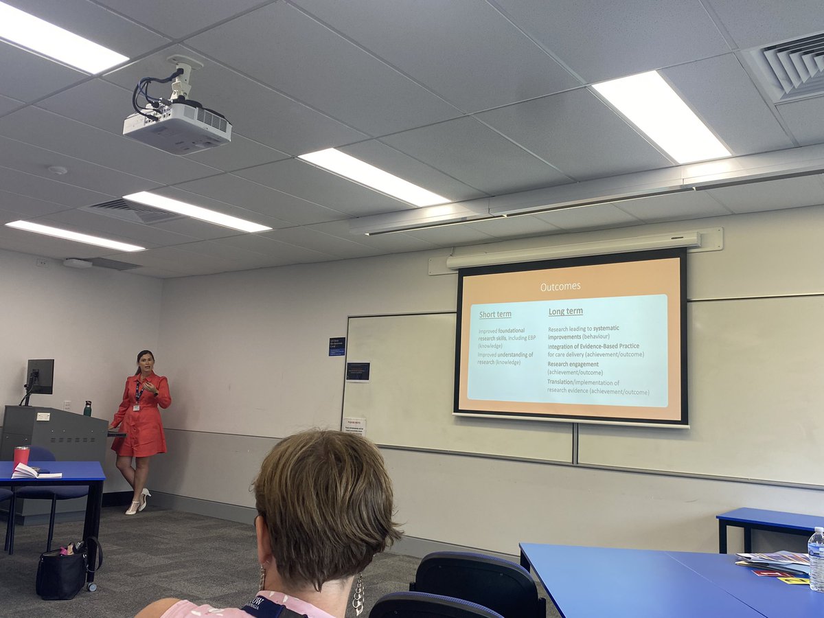 <a href="/KimberleyD_PhD/">Dr Kimberley Davis</a> and David Schmidt on RR-CLaN - bringing research learning and education to the bush. Excellent initiative to build foundational research skills in regional and rural NSW and QLD 💯💯