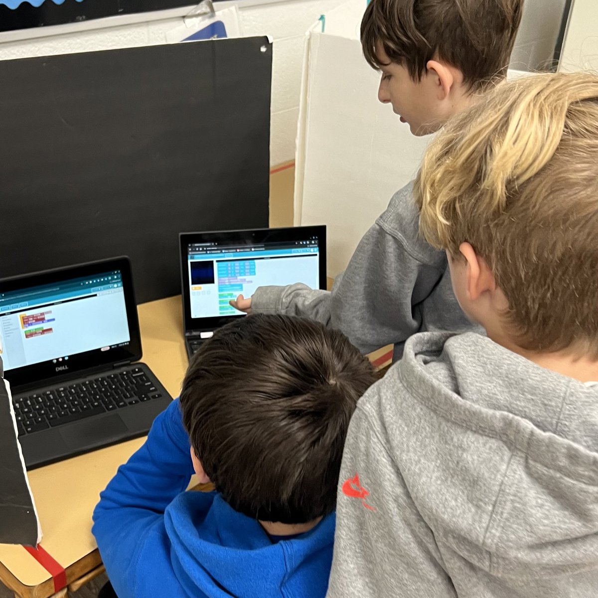 HenRyCreated's tweet photo. After two extremely focused classes of @codeorg , our students earned their first #codedotorg exploratory lab! Students spent their class time applying their coding skills to independent projects and got to share their creations with their peers! 👨🏾‍💻👩🏼‍💻🧑🏻‍💻😍 #wyproud #wyasd https://t.co/CWemEKbKY6