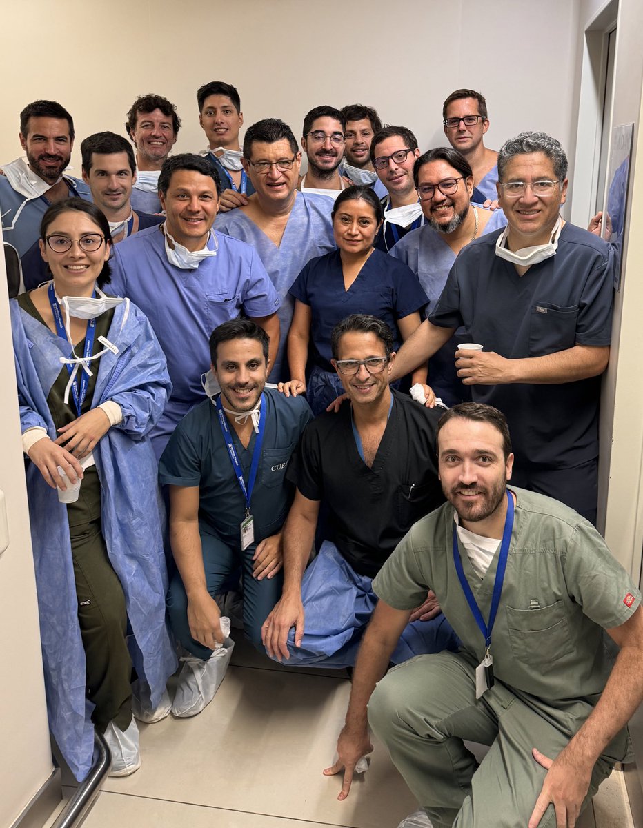 MSGONZALEZURO's tweet photo. Una nueva semana termina con muy buena compañía! 
Seguimos #CompartiENDOUROLOGIA en @UroHIBA del @HospItalBA 

Muchas gracias por acompañarnos:
@CaroCasas27 y #PercyMelgarejo 🇵🇪 

@hrdurancast y @Fernand82239151 🇧🇴 

@ginoarbe @josegsanchez y @juanjara0927 🇨🇴 

@epeton @danilopezandreu @mllanderosos y @JuanPabloGorla 🇦🇷 

 @SauUrologia @spuurologia @SCUColombia @CAU_URO @ResidentesCAU 

#Holep #aeep #bph #Luts #RIRS #Stonedisease 
@bsc_urology @SurgicalJena