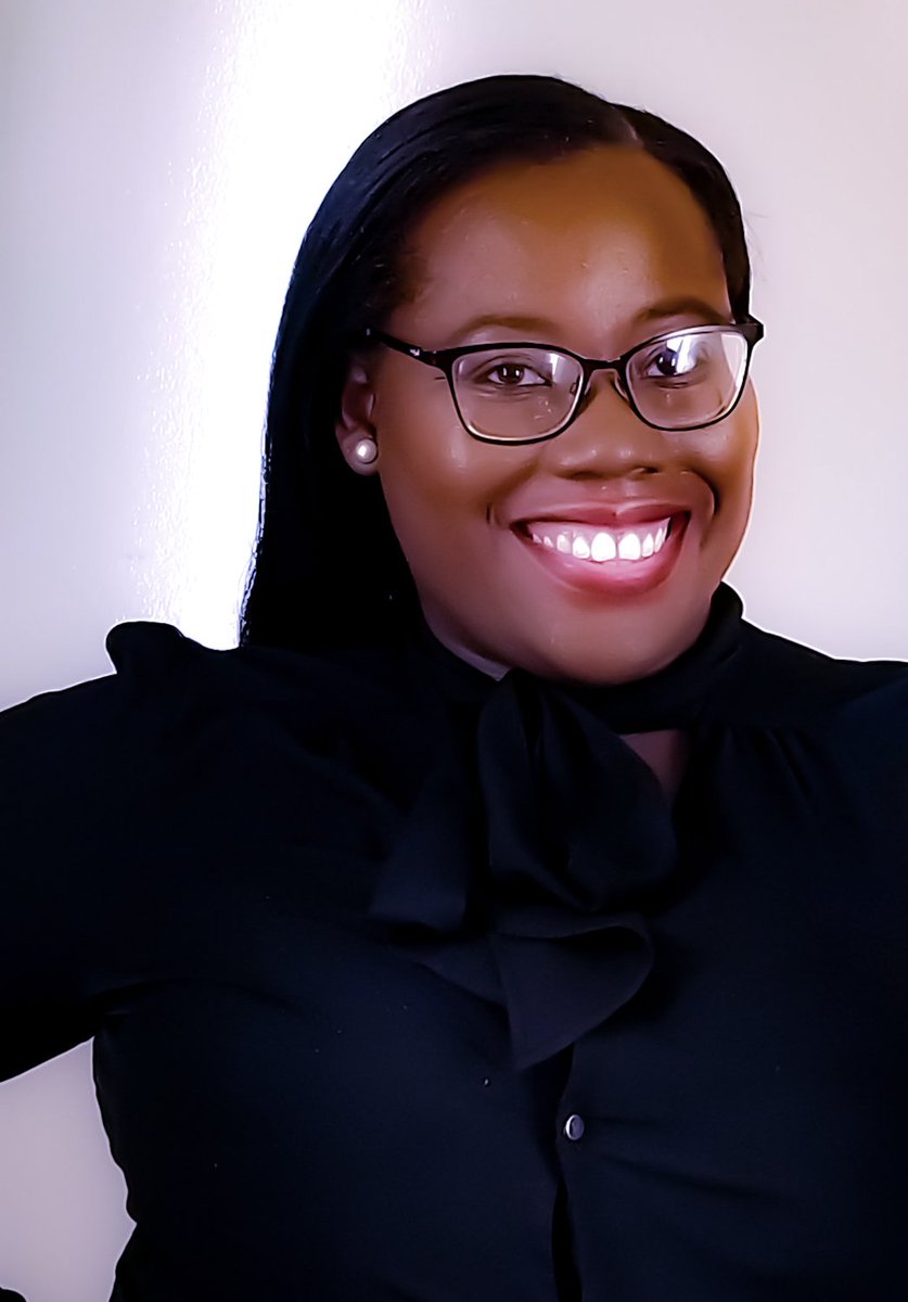 PagingDrKendra's tweet photo. Happy #MatchDay!
Introduce yourself!
I'll start!

I'm Kendra Williams, MD.  I matched at @ttuhscfamilymed in #Match2019!

I was fortunate to gain a vast depth/breadth of education in Full Scope FM to include Inpatient, ED, ICU, Clinic, Prenatal, Perinatal/Surgical, &amp; Postnatal OB https://t.co/MRTBmdZWvD