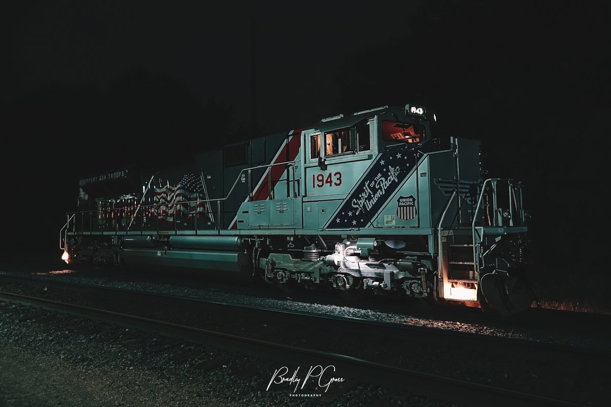 Union Pacific Railroad: UP 1943: EMD SD70AH
Union Pacific Railroad: #unionpacificrailroad #uppr #railfannation #locomotive #railroad #trains #railphotography #railpictures