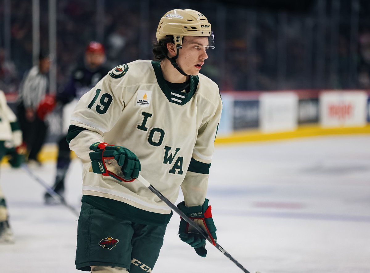 IAWild's tweet photo. get loud for the third... like virtual screaming ๐ฃ๏ธ
๐บ: https://t.co/l7i8hCZ2HK
๐ป: https://t.co/E4p7vzSQsW
#ItStartsInDSM | #IAvsGR https://t.co/EcoCoUG491