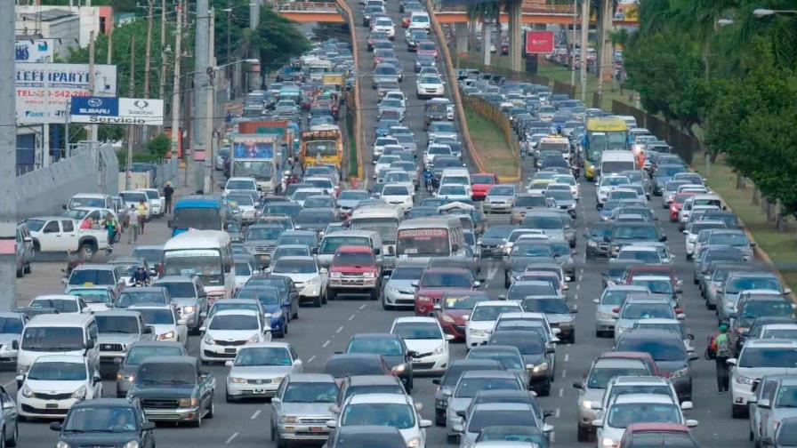 🚚 |#CiudadDL| Largos tapones se registran este viernes en Santo Domingo

🔗ow.ly/6g8l50QUTqo

#DiarioLibre #Tapones #Conductores #RutasAlternas