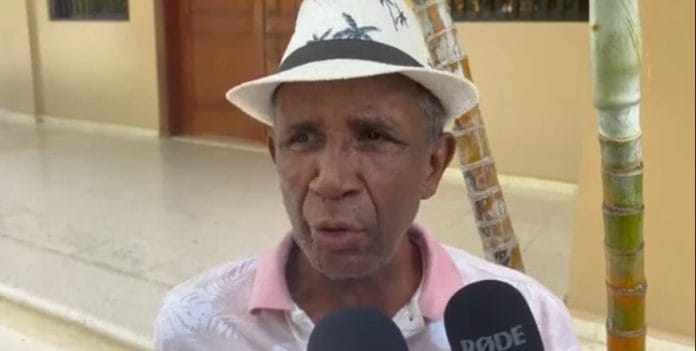 sumundodigital's tweet image. Sufre preinfarto acusado de encender fuegos artificiales en carnaval de Salcedo 

#salcedo #encender #preinfarto 

👇Leer más  🌎
sumundodigital.com/sufre-preinfar…