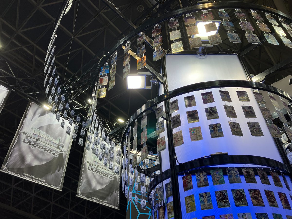 wstcg's tweet photo. 🎊 #hololivefesEXPO24 DAY1🎊
ブシロードブースにご来場の皆様には限定PRカードをプレゼント🎁
夢の中でムキムキになったアキ・ローゼンタールさんのカードイラストはnaoさん(@nao3art)にご制作いただきました🖌️

ブースでは #WS の魅力のつまった展示や体験会を実施いたします✨
参加は無料、もちろん手ぶらでOK✋ ぜひ遊びに来てくださいね！
