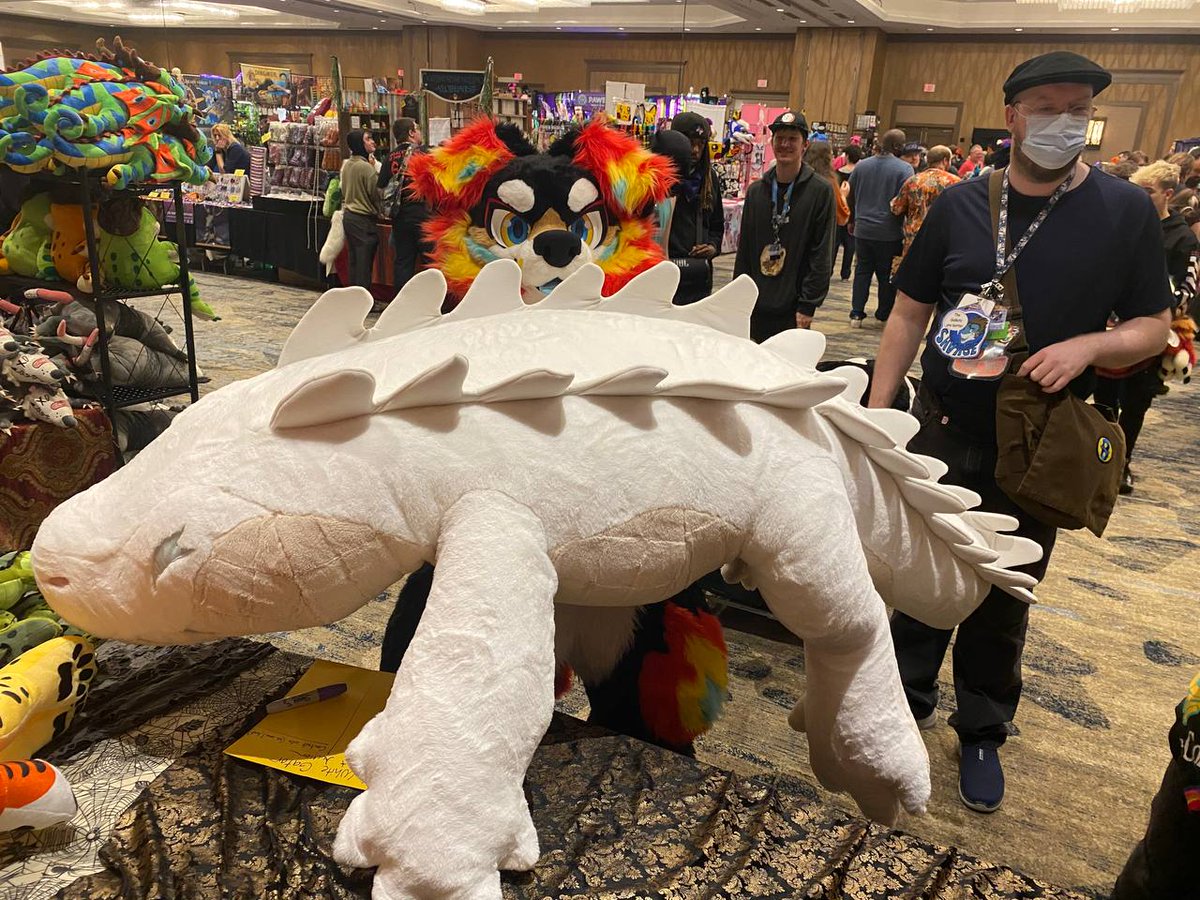 TorchyDog's tweet photo. IT'S SO FLUFFY, GO CHECK IT OUT AT @CreepCatToyCo booth at #TFF24 https://t.co/2KFGKrD57k