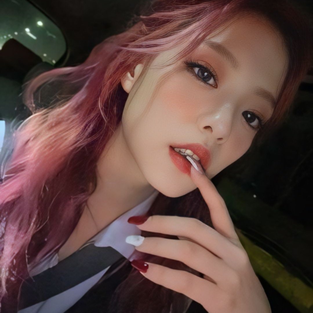 SLapillus's tweet image. #NewProfilePic