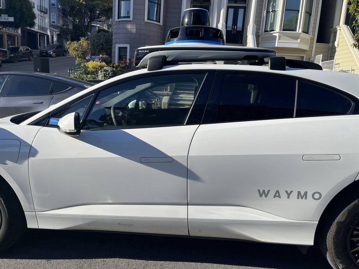 Self Driving Jaguar in San Fransisco 🥺