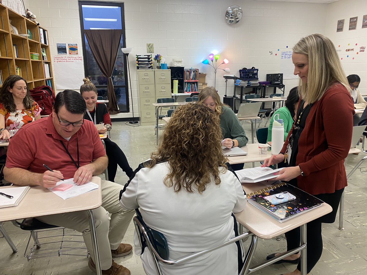 <a href="/OMS_HCS/">OMS_HCS</a> This week, ELA teachers examined how we can incorporate and facilitate discussions to enhance student learning.