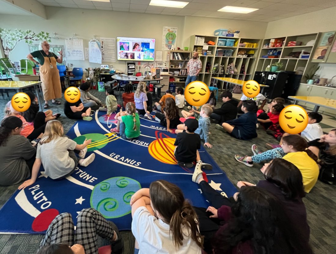 ctavares_20's tweet photo. It was a GOOD week to have a GOOD week @lakemyra! From PE to our 1st Annual Musical Leaders Recital to 2nd grade mathematicians to our aMaZiNg 3-4 collaborative PBL LEADers… This is #ExcellenceandEquity! This is our WHY. https://t.co/v4hluzkGDK