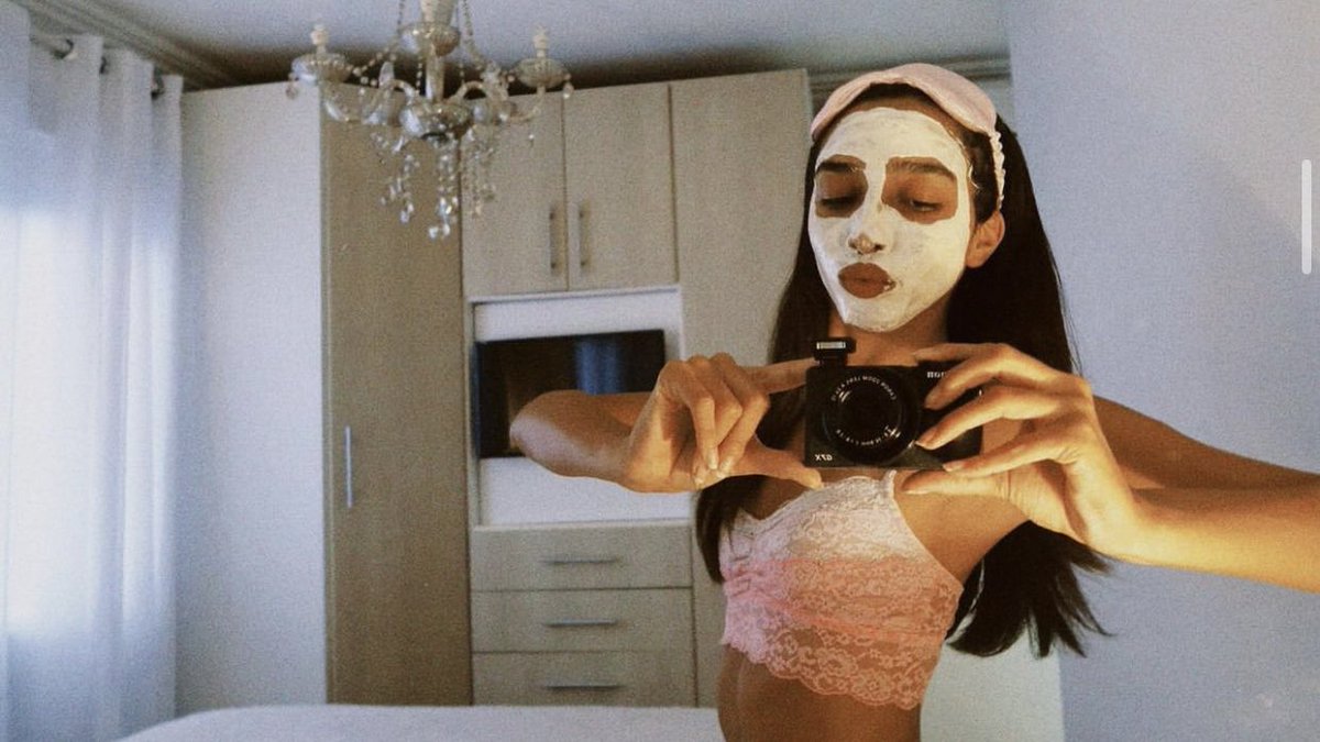 What is Hana Lawrence?