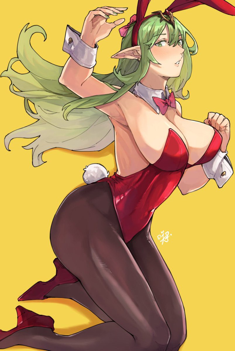Onneeeeee more look at bunny suit~

Enjoy it~