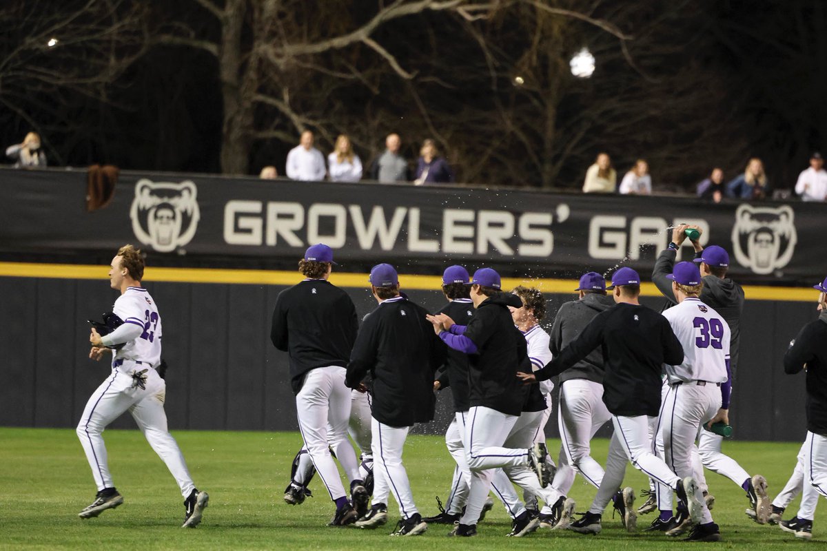 Not over till it’s over ‼️ #BearClawsUp x #FightFinishFaith