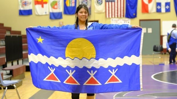 ndnsports's tweet photo. Hannah Bekale, from Gamètı̀, says a mentor in the program helped her feel she belongs in the sport.
#NativePreps #FirstNations #Tlicho
https://t.co/ZVJyLdd13w https://t.co/JdvFQG5AGt