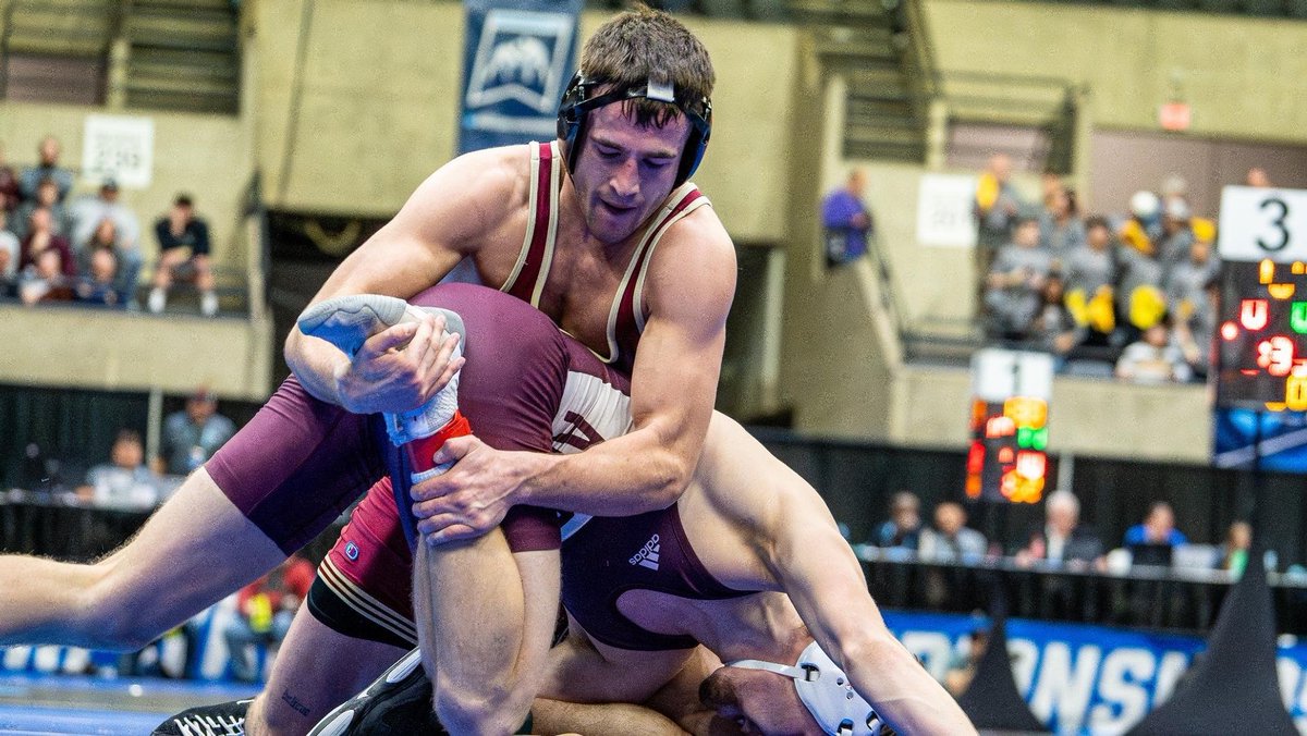 Will Esmoil advances to National Semifinals, Claims All-American status on opening day of NCAA Tournament.

<a href="/KohawkWrestling/">Coe Wrestling</a> 
📰bit.ly/3IGsfPY

#KohawkNation
