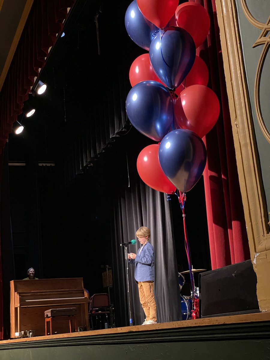 Beth Nisk tweet media