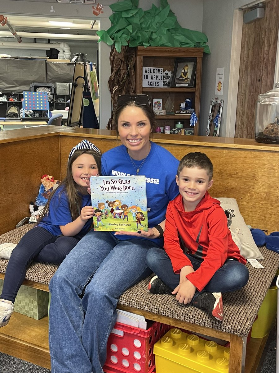 Thank you to our Mystery Reader last week for sharing a great story! <a href="/HPCS_TN/">HP Campus School</a>