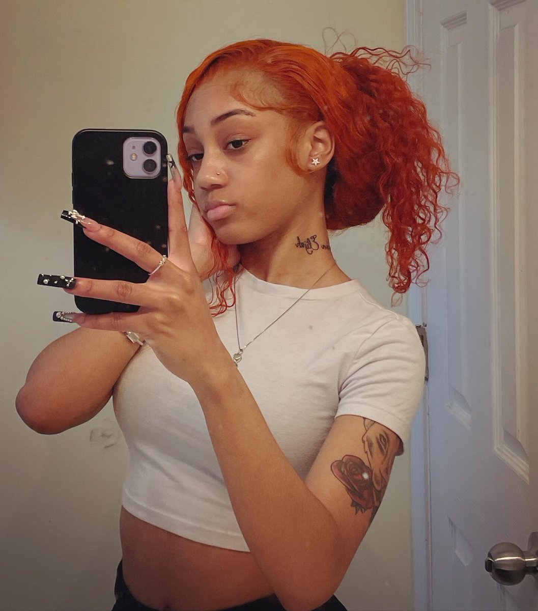 nubuzzfeed's tweet image. get it sexy!