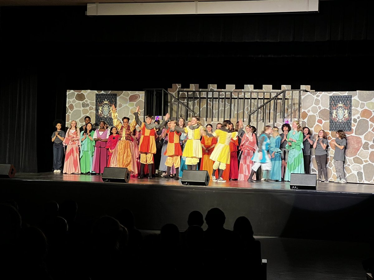 And that’s a wrap on the first night of the DeKalb Middle School musical, Once Upon A Mattress! <a href="/ChoirKing/">Gregor King</a> had our students sounding amazing. Congratulations to all of our performers for a fantastic first night! We are proud of you. #1barb #showtime