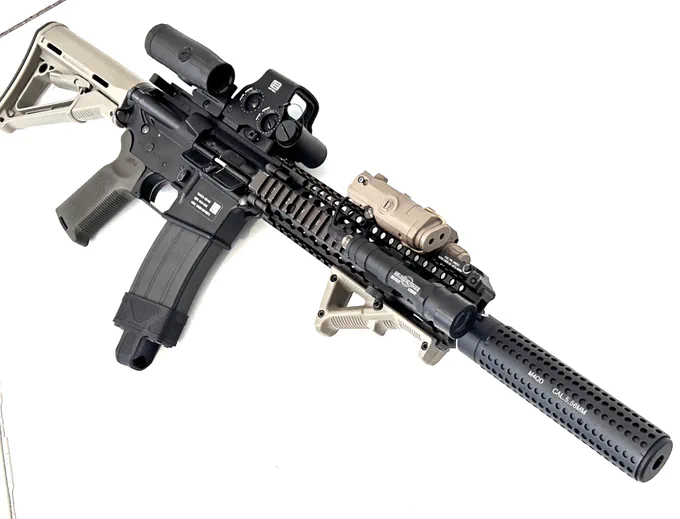 Mk18Mod1にも取り付けてみました。1.63インチのマウントを取り付けると、ほとんどの光学機器に使用できました!#Mk18Mod1#Holosun 