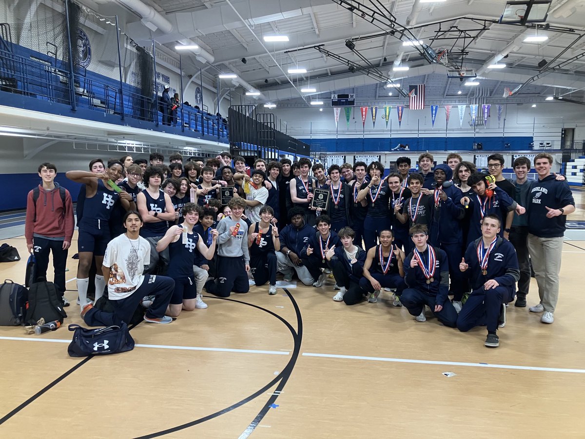 HPHS_Athletics's tweet photo. Great day at the CSL North indoors for HP Boys Track &amp; Field. Nice to see our program coming home with some hardware. Thanks to Maine East for hosting. #hpgiantpride https://t.co/VrnZIDrgU8