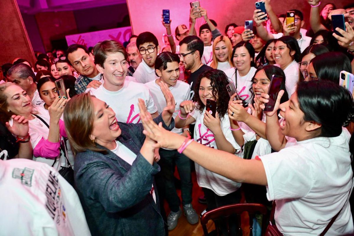mrikelme's tweet image. Estuvimos esta tarde con @XochitlGalvez en un gran encuentro con jóvenes de las 5 regiones de #Coahuila, donde escuchamos atentamente sus propuestas. Nos comprometemos a acompañar e impulsar estas iniciativas desde el Senado de la República.
(1/2)