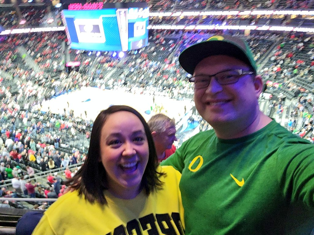 #WinDucksWin #GoDucks!! @OregonMBB 💚💛 #Pac12MBB