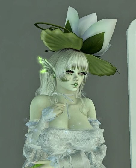 OddWeirdo's tweet photo. Some minor edited photos of my newest little lady! She’s a water spirit/nymph who warns people when death by water is near. She is still unnamed cause I am STRUGGLING picking one I think fits lol https://t.co/bMuG44Gvas