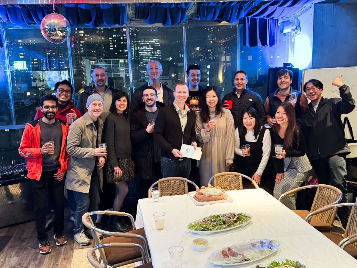 custommediakk's tweet photo. What better way to get ready for the new financial year in Japan—and celebrate Design Director Michael Pfeffer’s 10th anniversary—than a dinner at Soul Food House? The Custom Media team had a great night of dining, drinks, and conversation. https://t.co/N9ZKnJQrfF