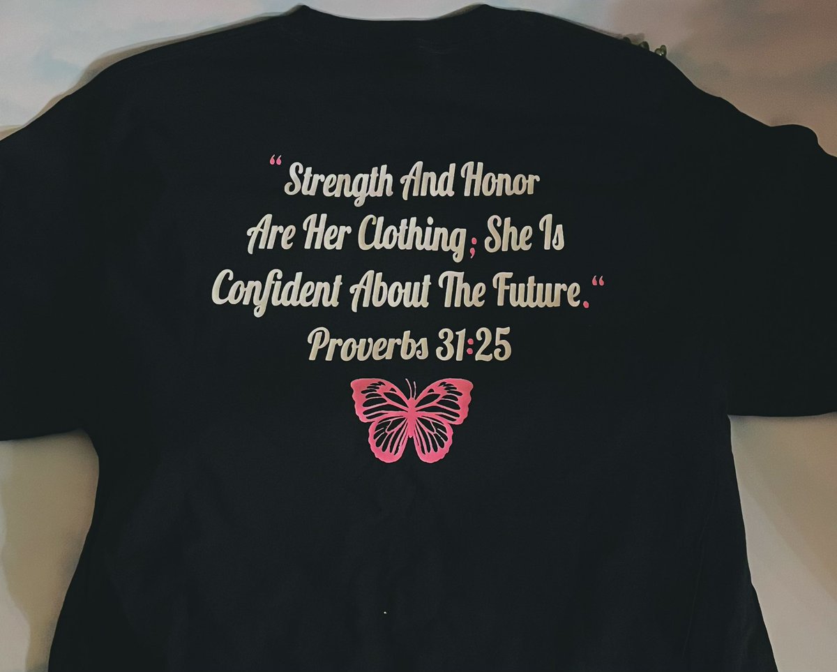 IssssaToni's tweet photo. RE RE RE LAUCHING tomorrow 💕  come get your Lips Jeweled by Lucky😘 #316 #proverbs31woman #womempowermemt https://t.co/9kU0hWnLdK
