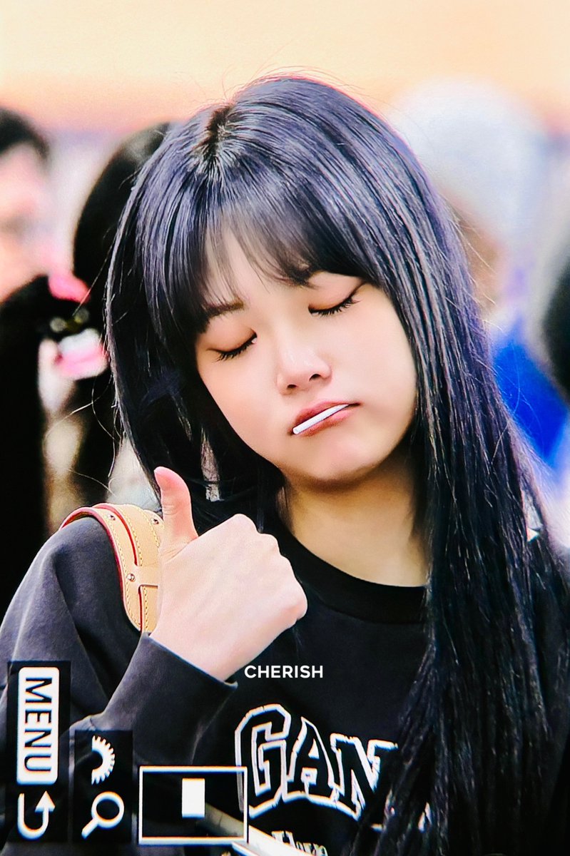 240316

#르세라핌 #LE_SSERAFIM 
#홍은채 #은채 #HONGEUNCHAE