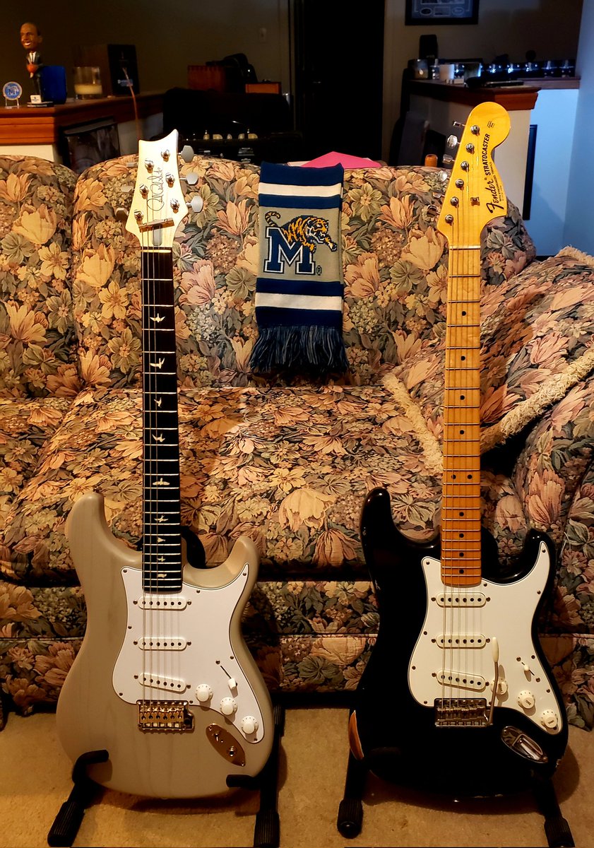rwyjunior's tweet photo. '23 #PRS #SilverSky #DeadSpec 
I didn't flip mine!
'68 reissue #Stratocaster https://t.co/dCg4ldyUt1