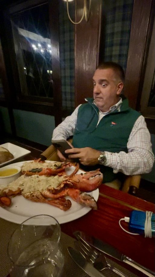 Not sure I knew what I was in for when I ordered the 2.5lbs lobster stuff with crabmeat tonight #oneseriouscrustacean