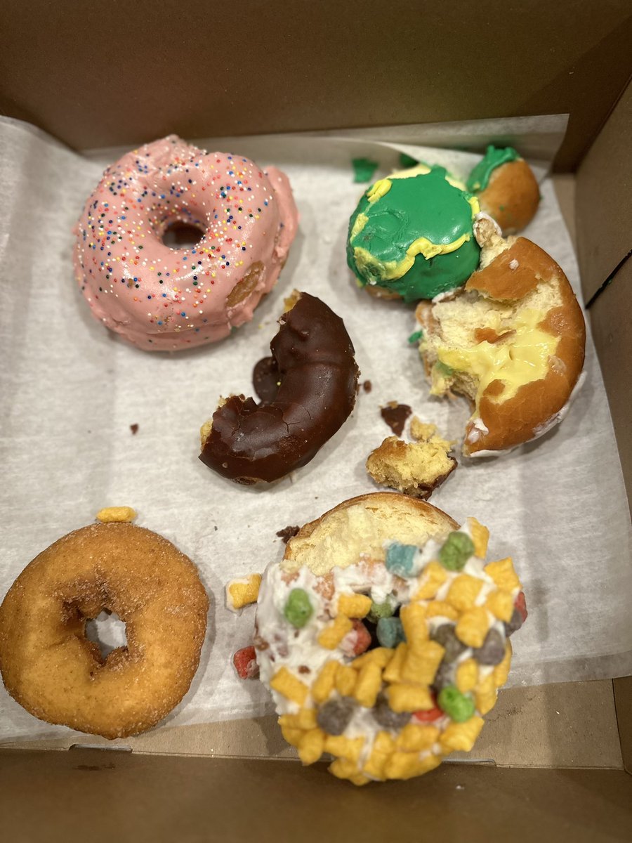 Win $1000.. tag me and the donut company you think we just ate… I pick one of the correct answers.. #FridayDonuts