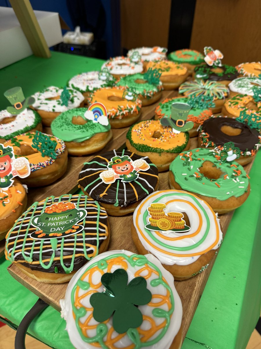 1st annual ELC St. Patrick’s Day Dance! The only pictures I took were of the amazing donut display! Thank you Dell’s Sweets & Treats! 😋 @GreeceELC @mikejferris2
