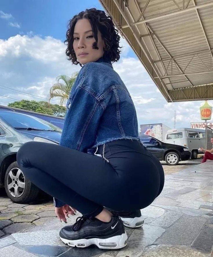 vidsthatgohard's tweet image. Lucy Liu 😩