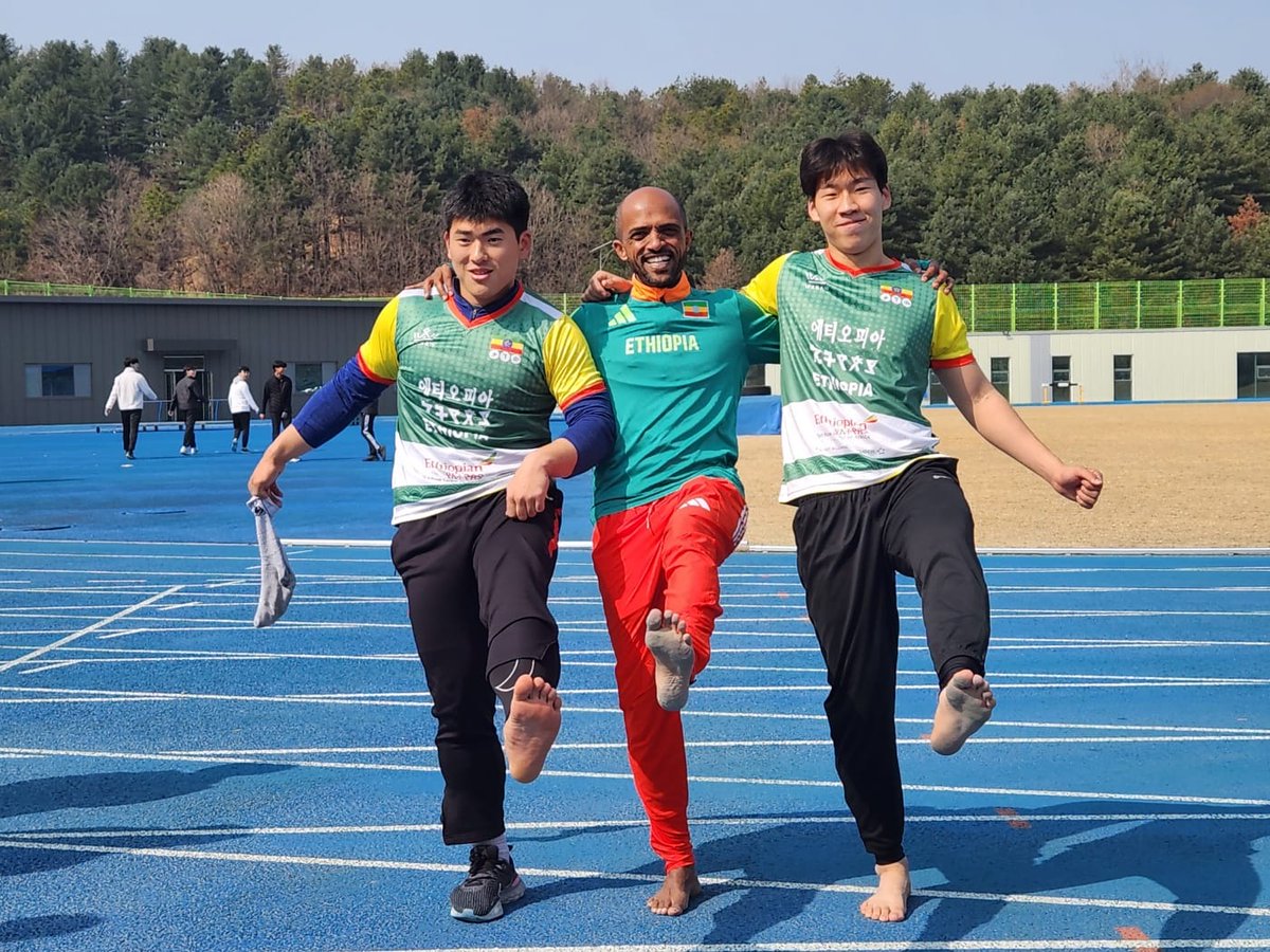 In Korea for Seoul Marathon, my 3rd barefoot run. Got privilege to visit Ethiopian Korean War Veterans Memorial in Chuncheon City. Will have a public lecture at <a href="/studyinkorea/">Study in Korea, HUFS</a> on 20 March
<a href="/Landoforigins/">Land of Origins</a> <a href="/flyethiopian/">Ethiopian Airlines</a> @mfaethiopia <a href="/eaf_ethio/">Ethiopian Athletics</a> <a href="/greatethrun/">Great Ethiopian Run</a>
