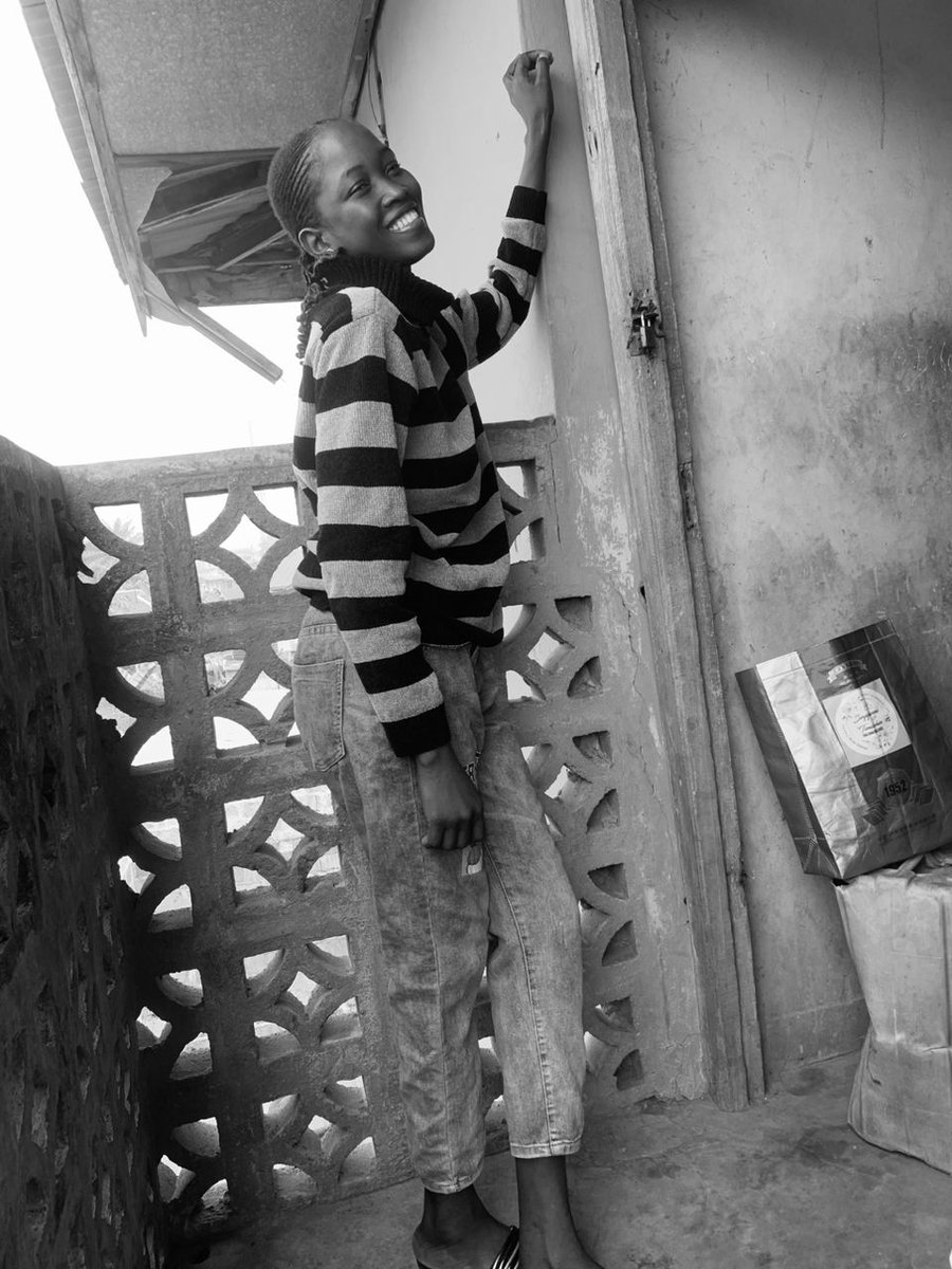 AdeyinkaOl4453's tweet photo. Focus on what lights a fire🔥 inside of you and use that passion to fill a white space. Don't be afraid 😟 of the challenges, the missteps  and the setbacks along the way .
What matters is that you keep going 🚶.
 Adunni isale igbein cares 🤍 https://t.co/SNFQ1AVRjN