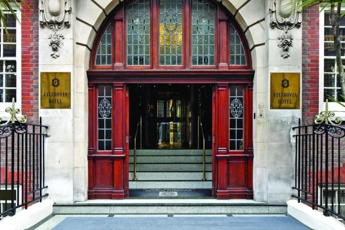 Place your bids on an overnight stay in a Superior Double Room at any London <a href="/HotelsGem/">Gem Hotels</a> as part of the @expediagroup online auction 🍾 There are 27 top lots on offer so you're bound to pick up a bargain!   ow.ly/EFZN50QUxiv