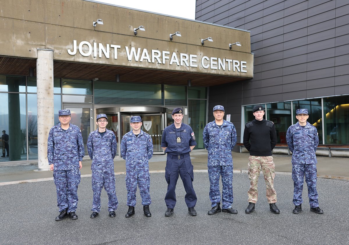 A delegation from the Japan Maritime Self Defense Force (JMSDF) 🇯🇵⚓️recently visited @NATO_JWC to observe #JointWarrior. Led by the UK’s 🇬🇧Joint Training & Exercise Planning Staff, the exercise was part of #SteadfastDefender24. #WeAreNATO @jmsdf_pao_eng @Defenceops @RoyalNavy